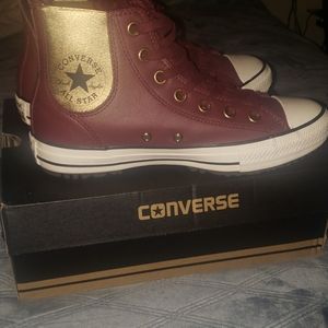 Marron/gold converse high top